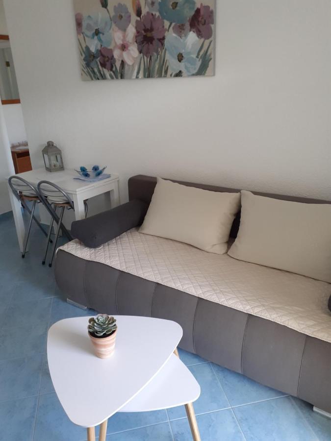 Apartments Lozina Drvenik  Bagian luar foto
