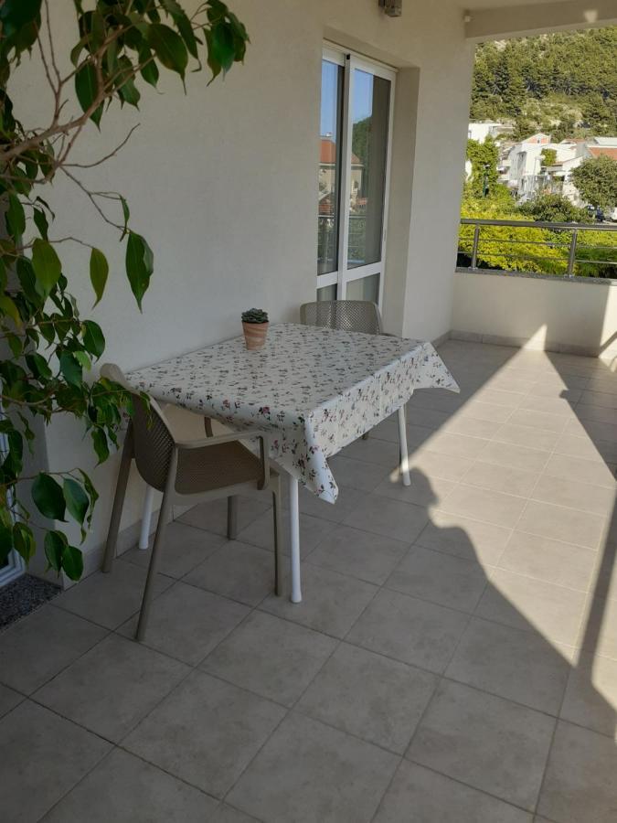 Apartments Lozina Drvenik  Bagian luar foto